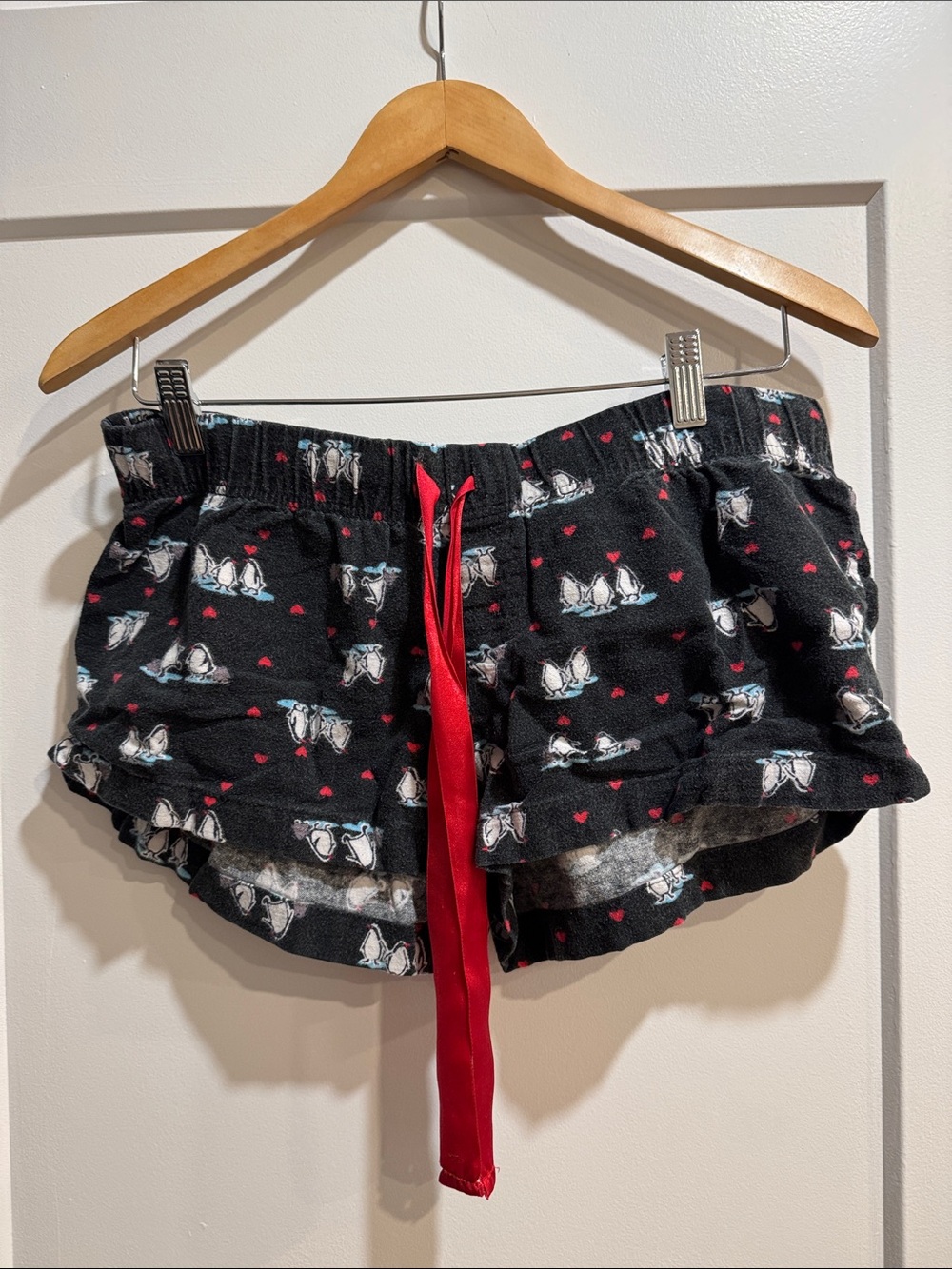 Black Penguin-Print Women's Athletic Lounge Shorts with Red Drawstring
